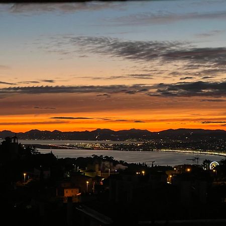 Agreable 3 Pieces Climatise Avec Vue Mer Et Parking Villefranche-sur-Mer Bagian luar foto