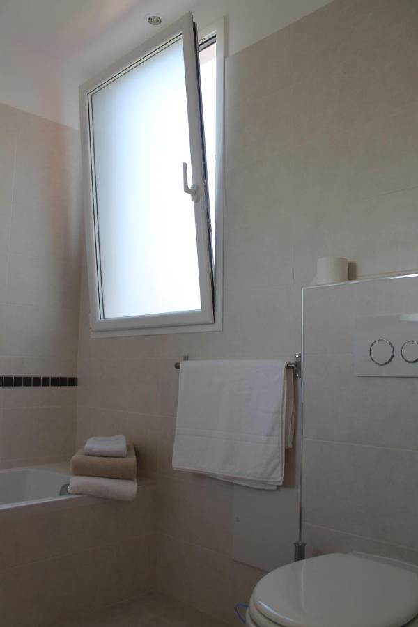 Agreable 3 Pieces Climatise Avec Vue Mer Et Parking Villefranche-sur-Mer Bagian luar foto