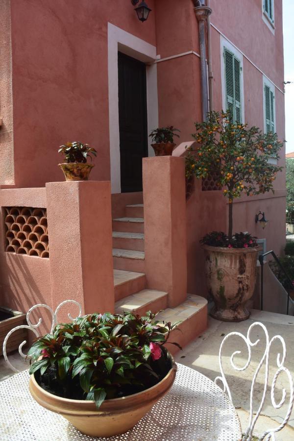 Agreable 3 Pieces Climatise Avec Vue Mer Et Parking Villefranche-sur-Mer Bagian luar foto