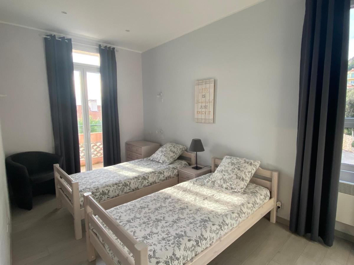 Agreable 3 Pieces Climatise Avec Vue Mer Et Parking Villefranche-sur-Mer Bagian luar foto