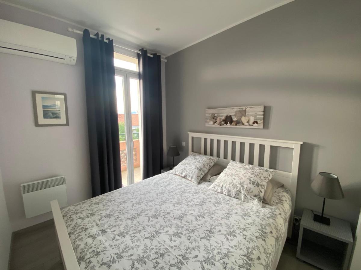 Agreable 3 Pieces Climatise Avec Vue Mer Et Parking Villefranche-sur-Mer Bagian luar foto