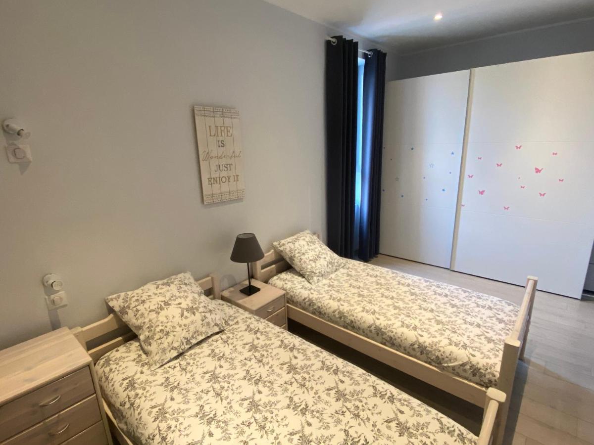 Agreable 3 Pieces Climatise Avec Vue Mer Et Parking Villefranche-sur-Mer Bagian luar foto