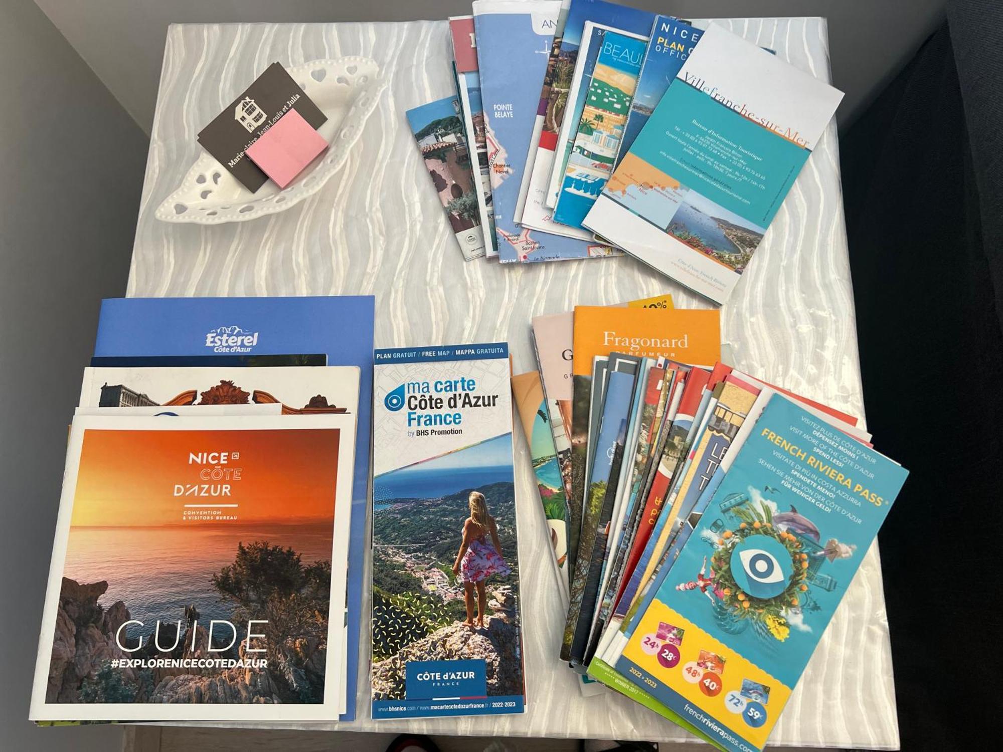 Agreable 3 Pieces Climatise Avec Vue Mer Et Parking Villefranche-sur-Mer Bagian luar foto